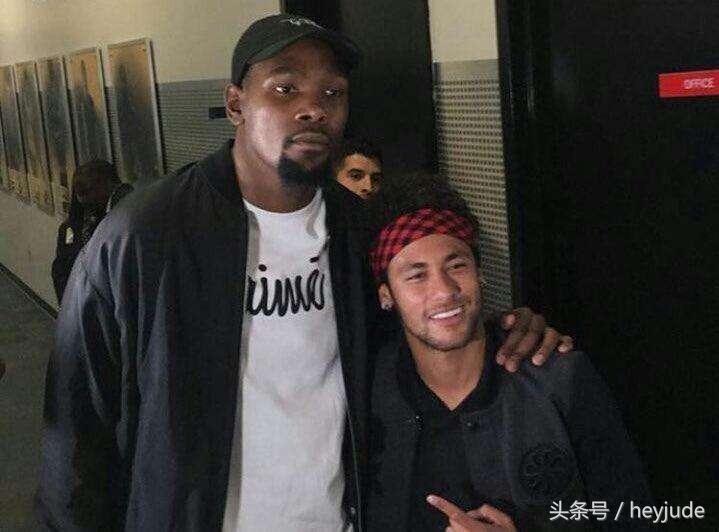 足坛篮坛,足坛夫妻最萌身高差