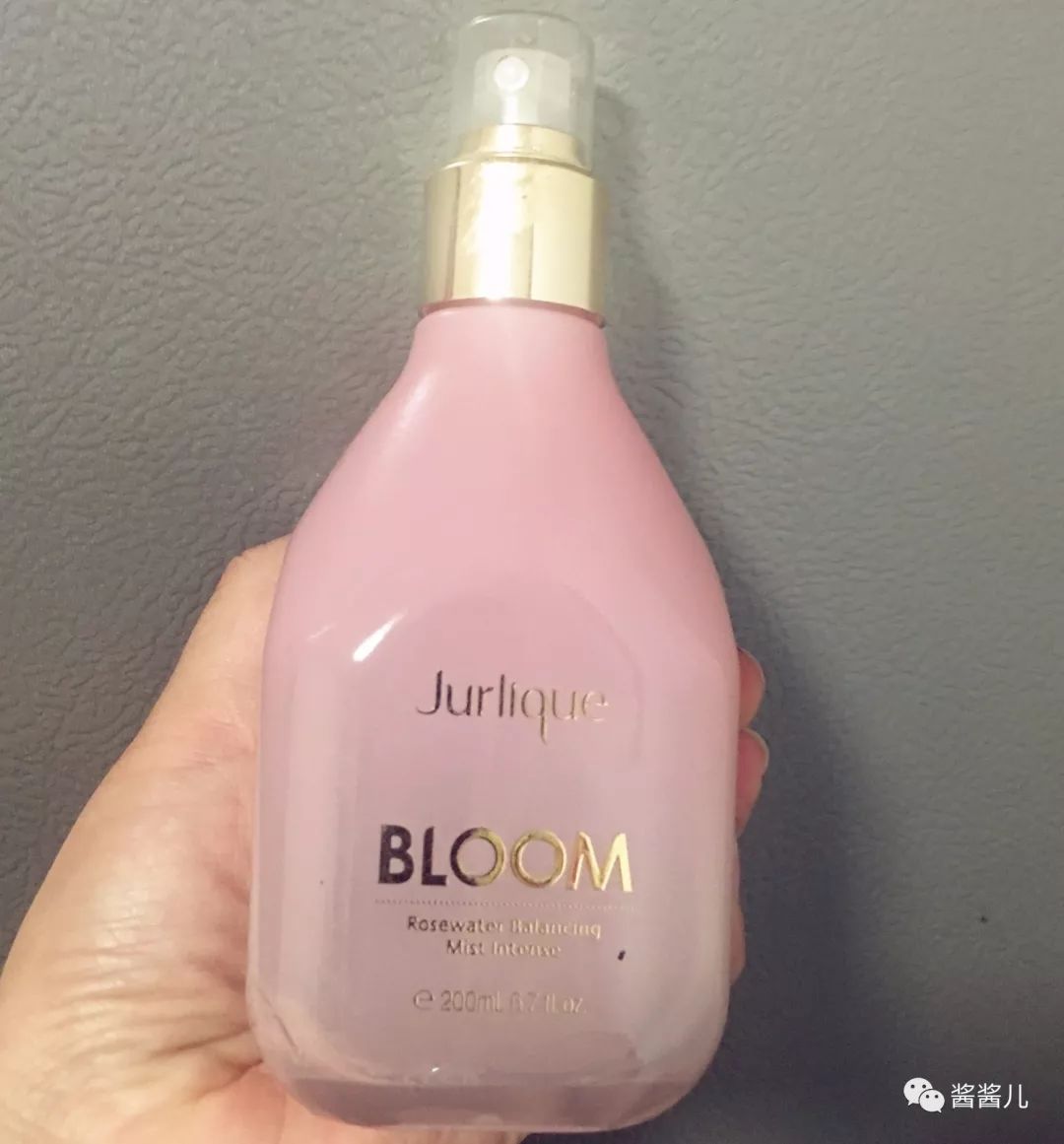 20瓶爽肤水测评：“烂脸也能用”and“用了能烂脸”