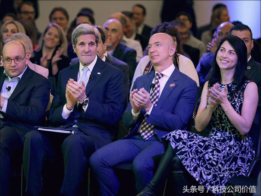 这对任性又睿智夫妇，认识3个月闪婚却恩爱24年，终成世界首富