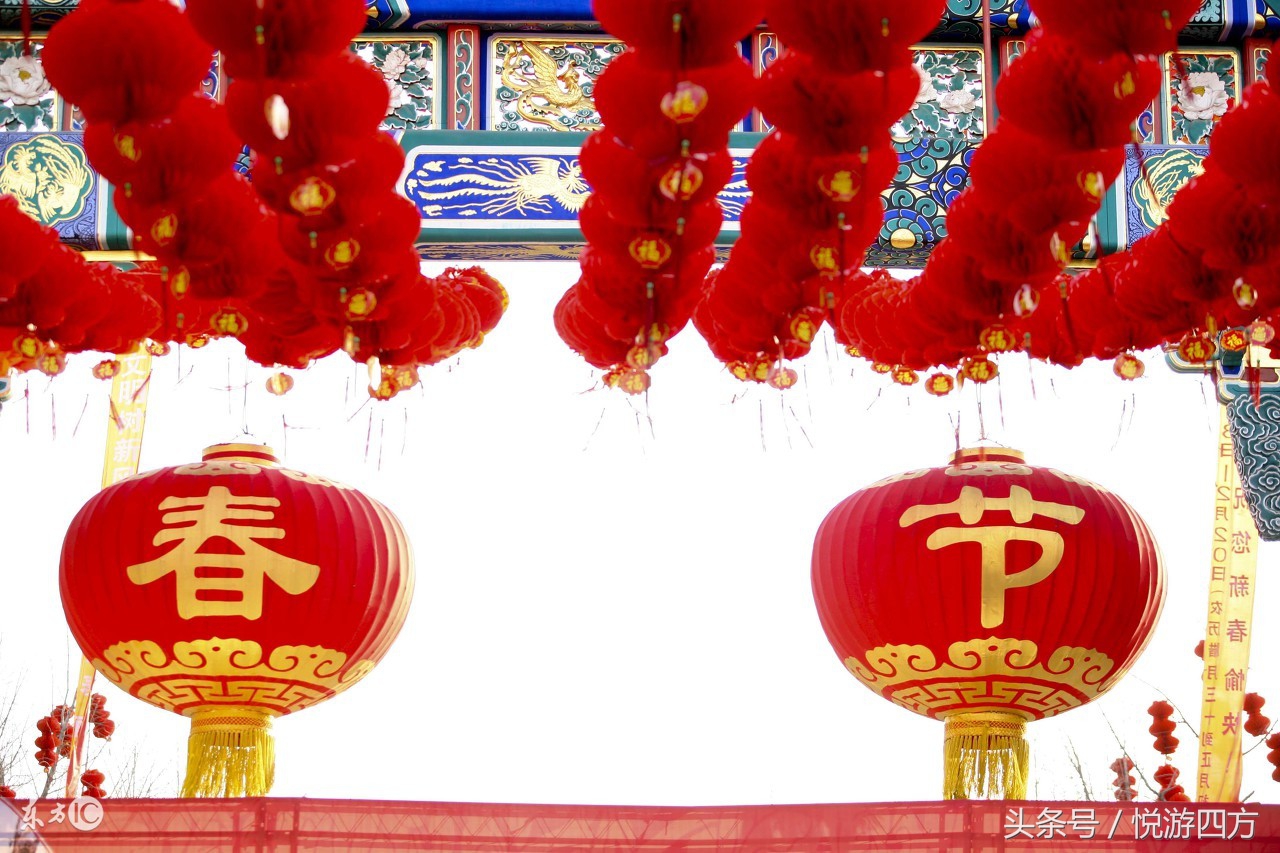 逛大集买年货过大年,雪乡的年货大街红红火火