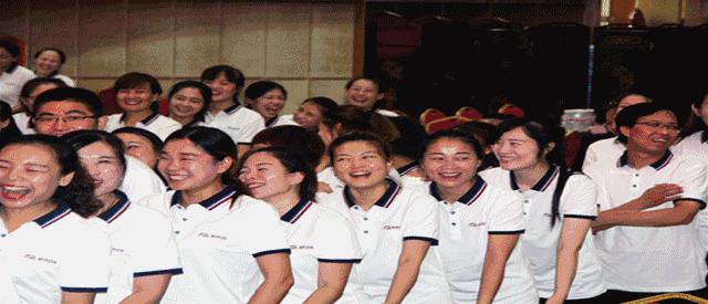 一群人一条心共同为一件事而奋斗,一群人一条心一件事励志文案