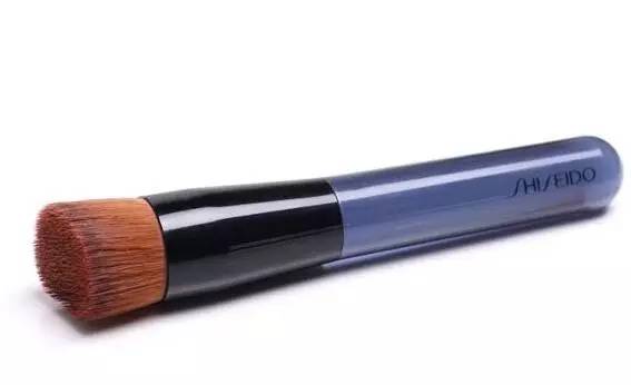 夏季三步搞定脱妆问题,夏天防脱妆清爽控油三部曲