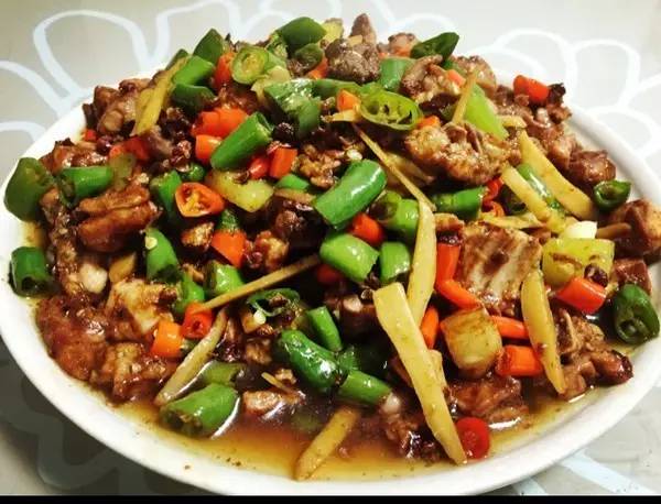 低钾血症和高尿酸血症的关系,低钠低钾和血压有关系吗