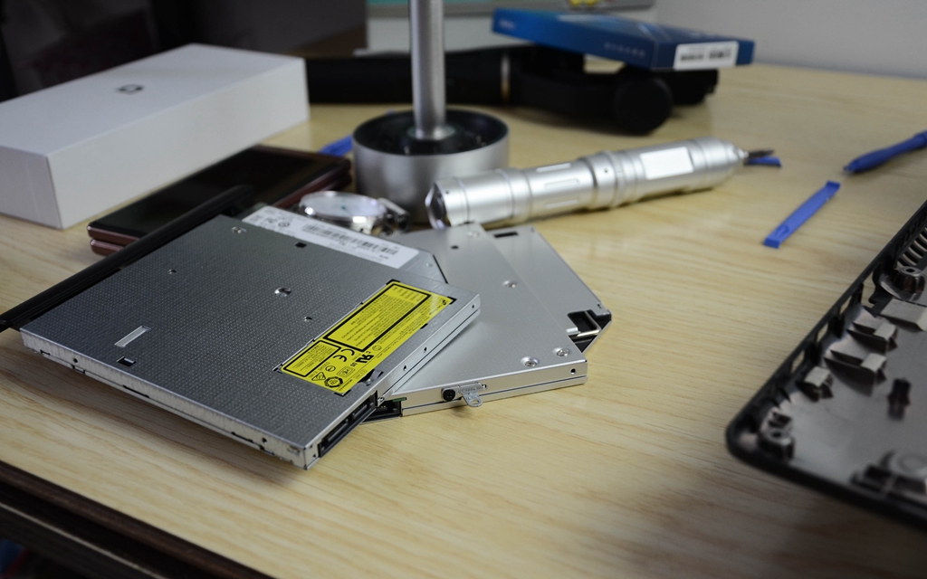 笔记本升级固态硬盘不用电脑,笔记本升级固态硬盘不重装系统