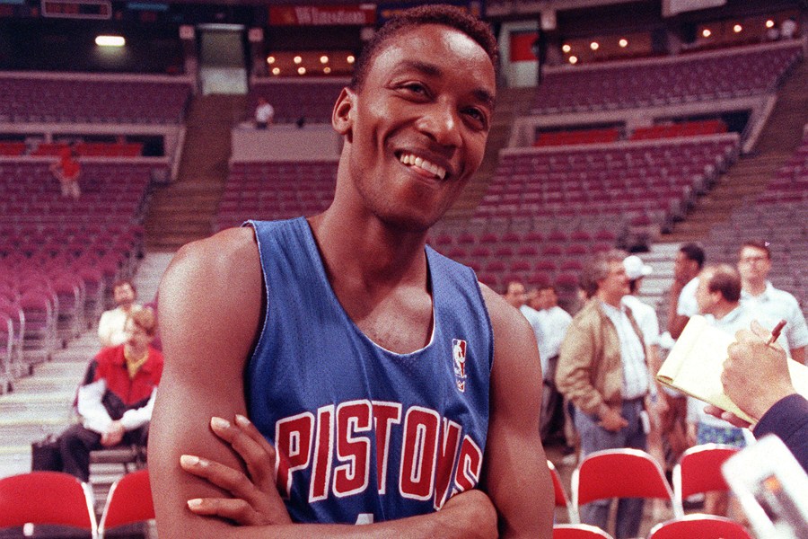 史上唯一一个击败魔神鸟的人!乔丹:再给他10cm,他就是篮球之神