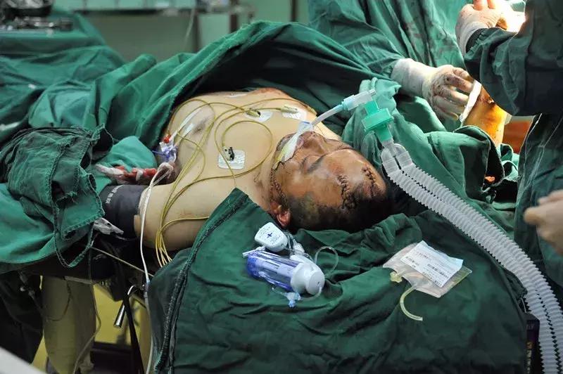 2018年解救人质真实案件,被绑架12年后终于被警方救出