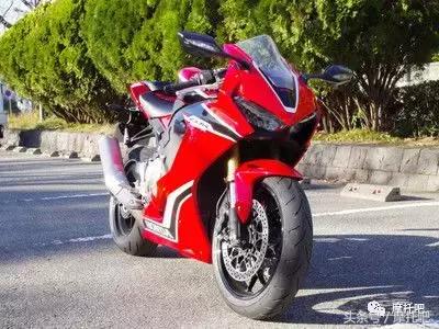 24款cbr1000rrr会引进国内吗,cbr1000rr值得买吗