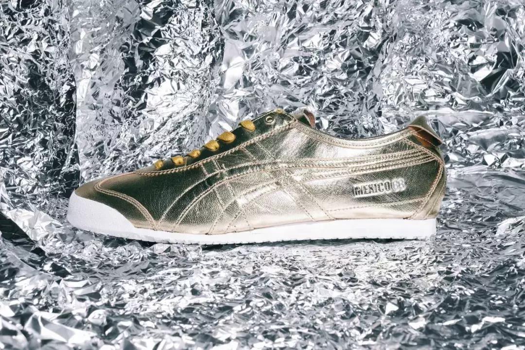 什么样的经典鞋可以跨越半个世纪，让李小龙和李宇春纷纷买单