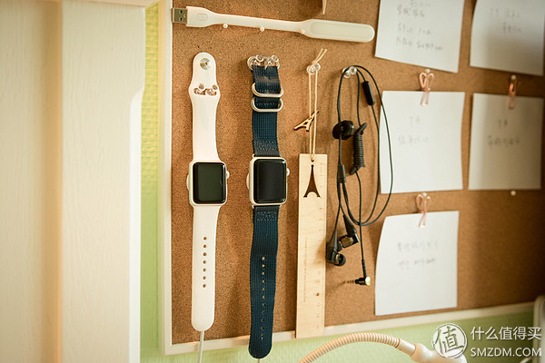 办公桌面舒适简约布局,好看的办公桌面布置