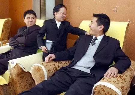 怎样成为一个有钱有势的人,有哪些可以当甩手掌柜的行业