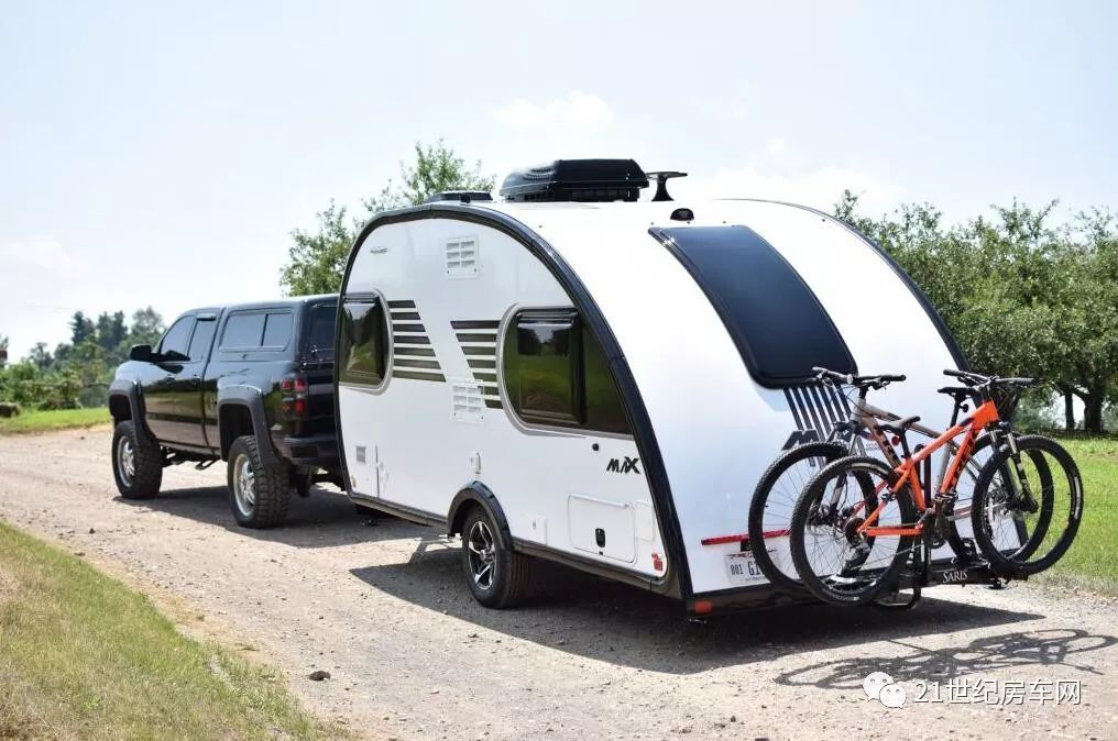 拖挂式房车推荐10万到20万之间 (国内能拖挂国外的房车)