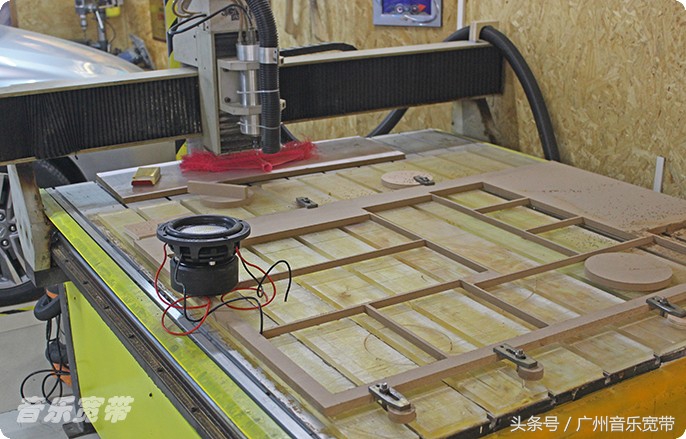 奥德赛混动音响箱体,本田奥德赛改装哈曼卡顿8寸喇叭