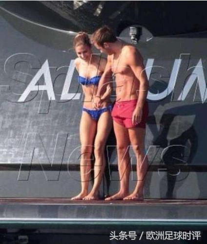 瓜迪奥拉放弃了他的战术思想,多特旧将瓜迪奥拉当年很欣赏格策