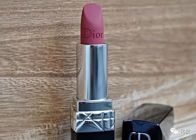 阿玛尼干枯玫瑰口红,ysl干枯玫瑰色口红