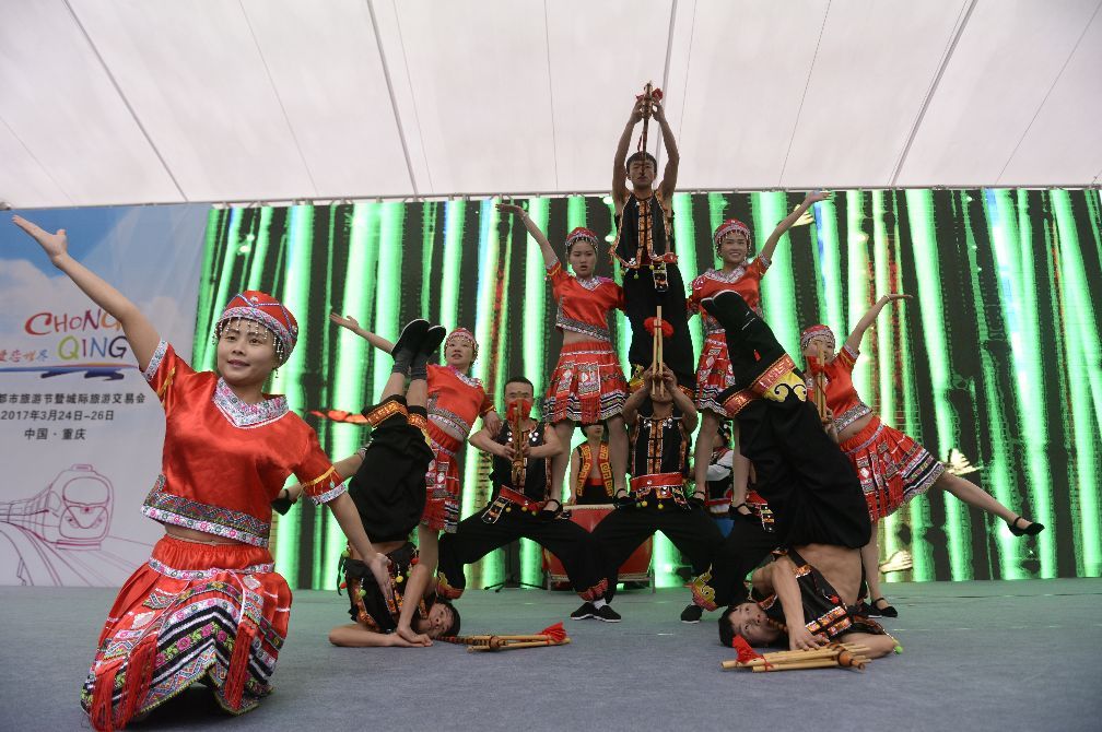 原来广场上做专业展也会做得这样有声有色，一点不比展馆差哟！