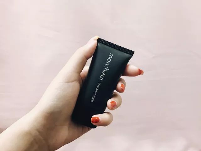 cpb长管隔离阿玛尼粉底,低于100块钱的粉底