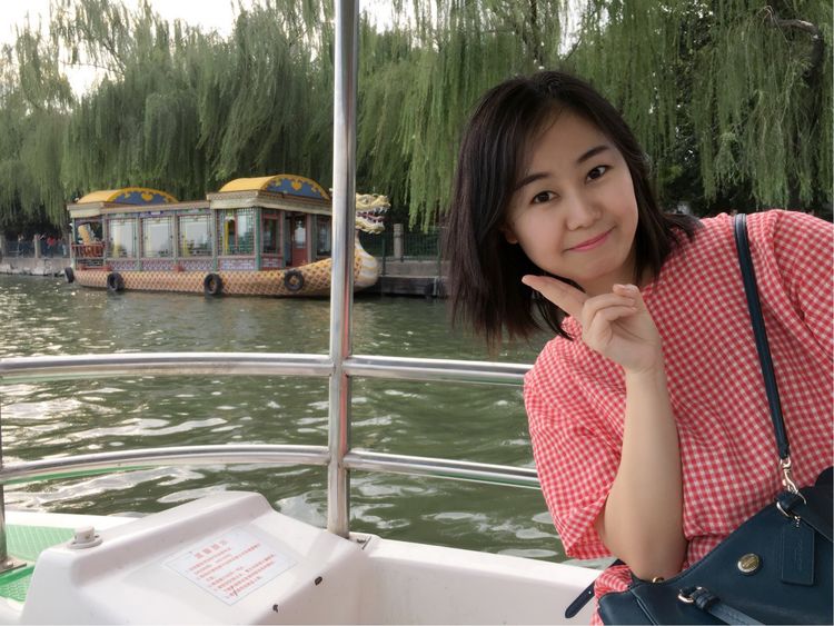 和小屁孩们一起出去玩的视频,和小屁孩玩的一天