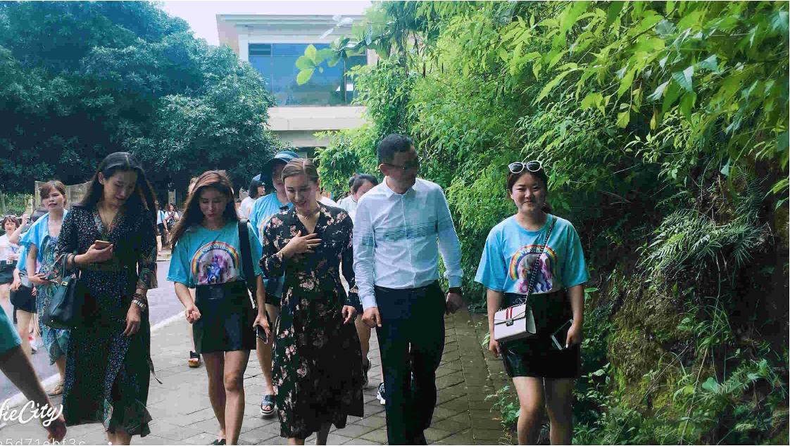 不忘初心砥砺前行精彩篇,不忘初心砥砺前行整段