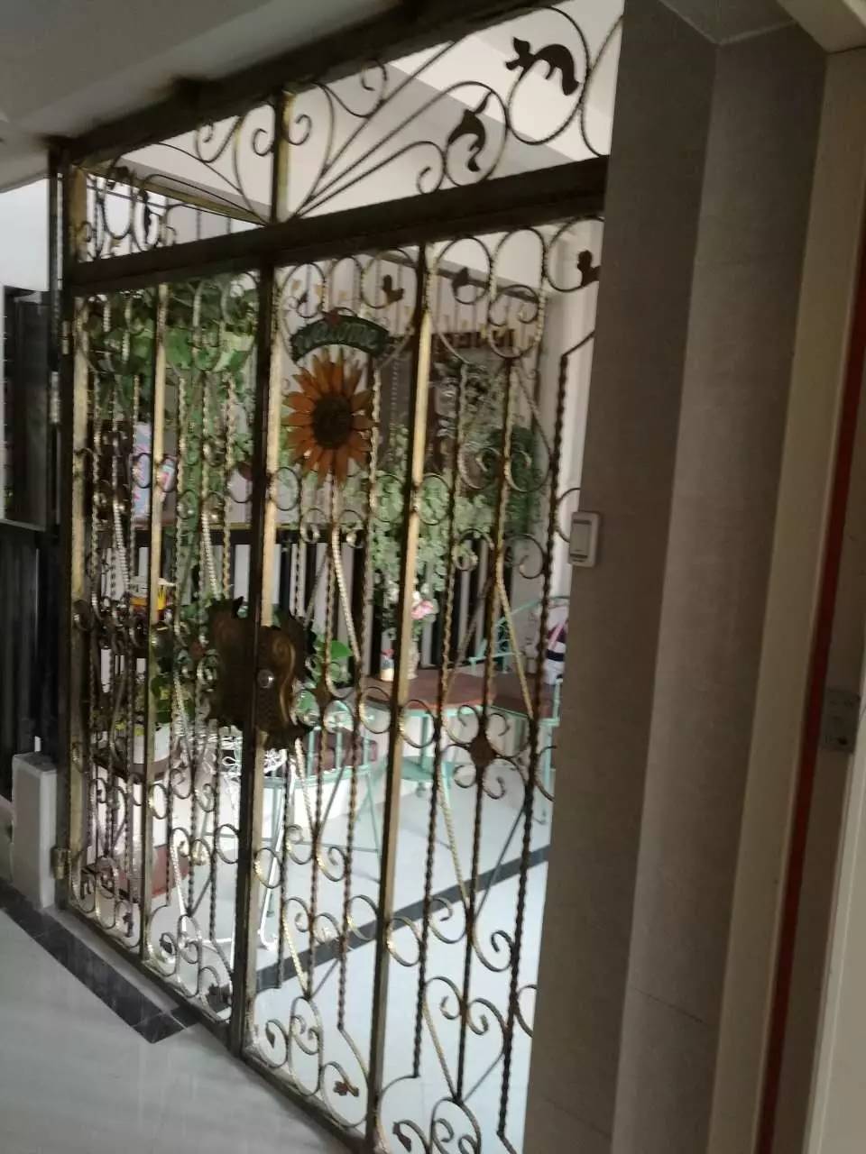 山语城楼顶违建,山语城违章建筑拆除