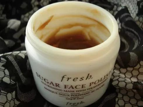 预算不多买哪些化妆品,预算有限买好的精华还是面霜