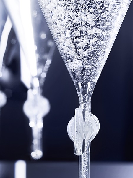 深入补水保湿呵护肌肤,深入修护肌底