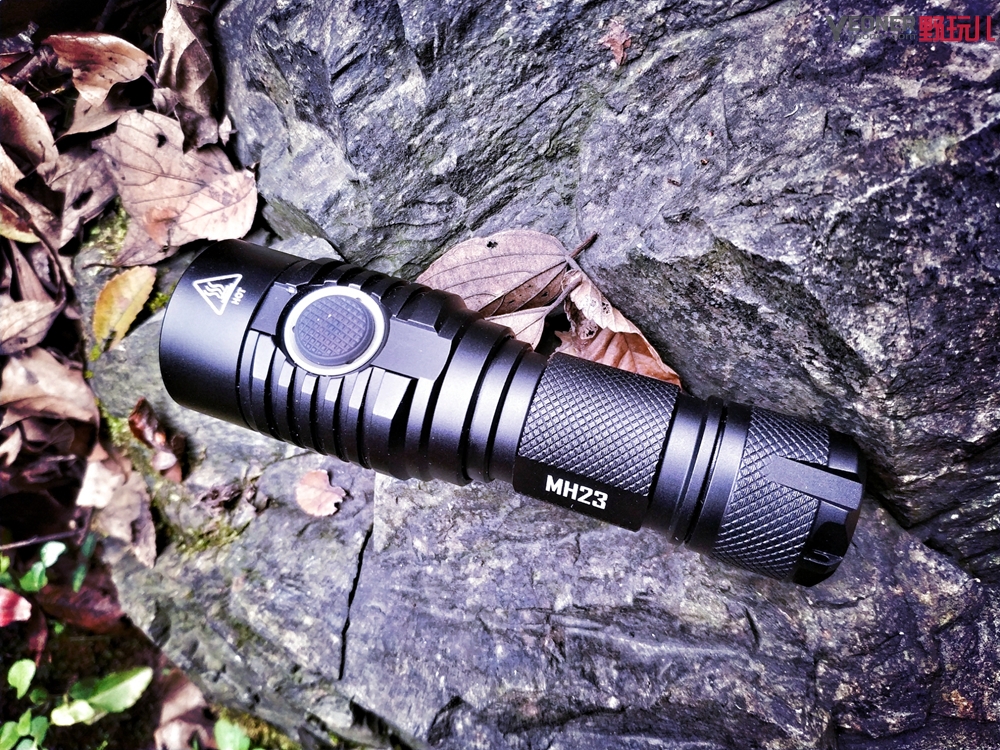 奈特科尔mh12v2和mh12se哪款好,奈特科尔mh10v2和mh12v2