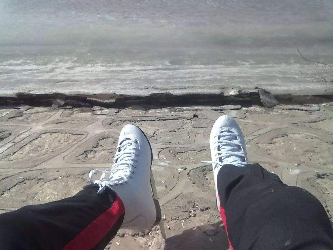 初学滑冰怎么选冰鞋,滑冰冰刀鞋