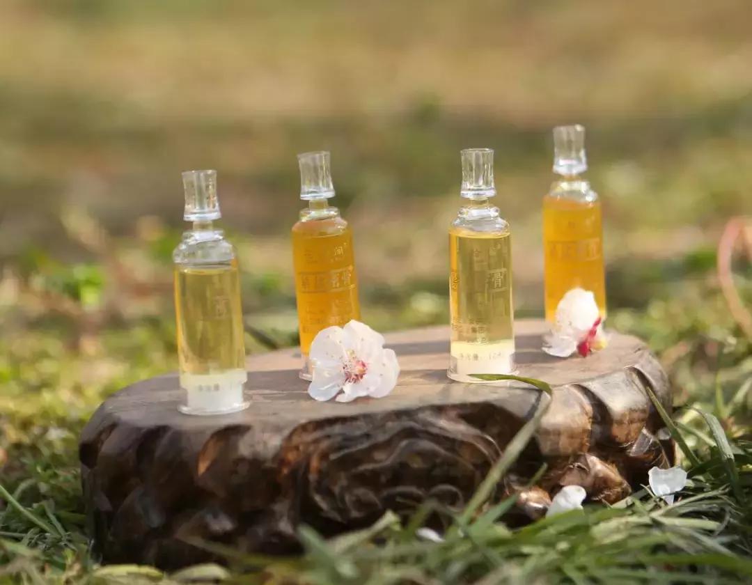 妇女子宫掉落到阴道有什么症状,子宫掉出一坨粘液样东西