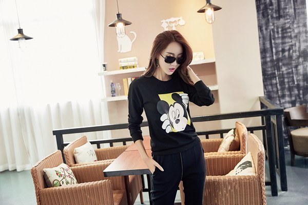 薄款圆领纯色套头卫衣女,春季新款宽松短款卫衣女圆领卫衣