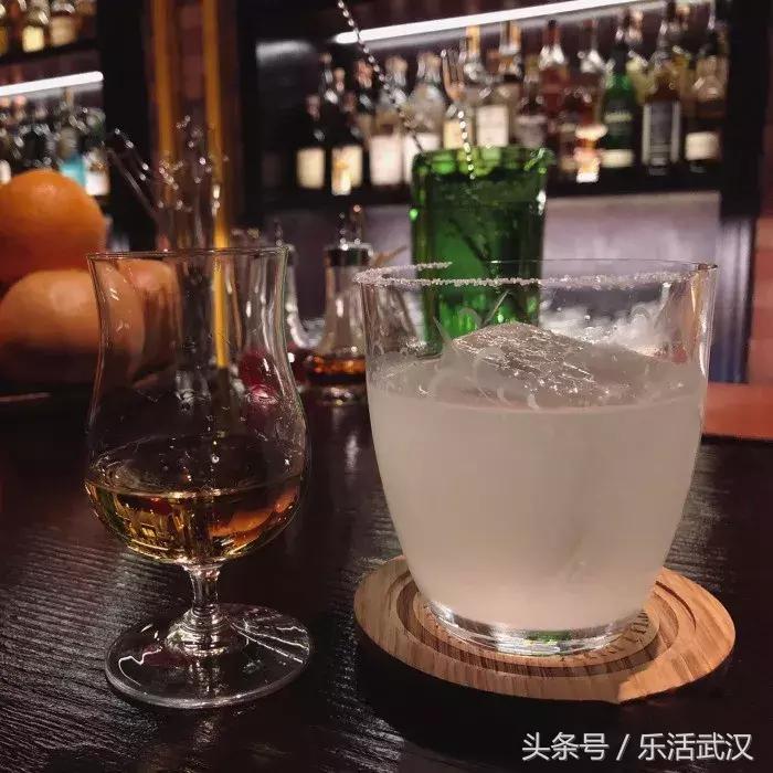 去酒吧点鸡尾酒推荐,去酒吧什么鸡尾酒好喝