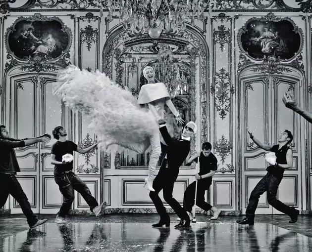 如何受邀参加香奈儿时装秀,怎么参加香奈儿的活动