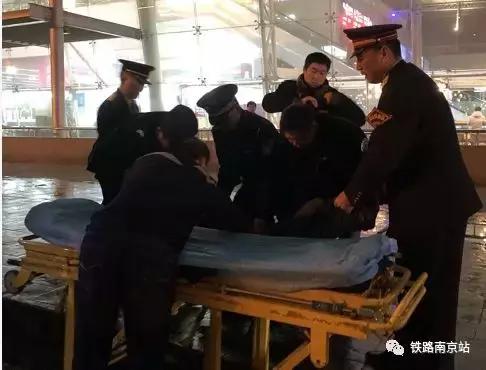 感动铁路人,感动火车站