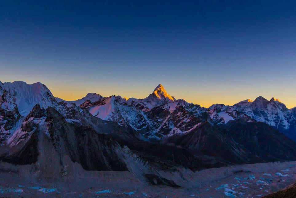 尼泊尔安纳普尔那山徒步,徒步探秘尼泊尔