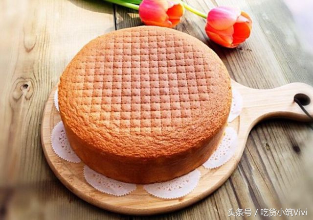 戚风蛋糕脱模技巧,蛋糕烘焙不塌陷做法