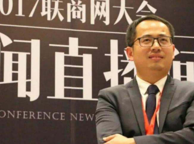 县城中心百货商场招商,小城市百货商场怎么经营