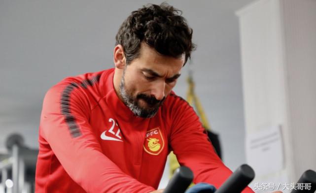曝拉维奇在中超周薪近80万镑,拉维奇中超周薪