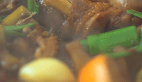 炒出来的鸡肉有腥味是为什么,红烧鸡肉如何不柴