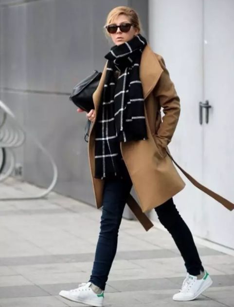 好看版型好的大衣搭配什么裤子,好看大衣加棉