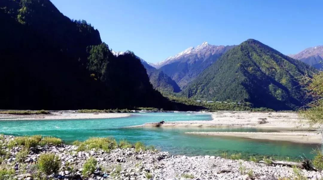 拉林高速最美段,公路的颜值