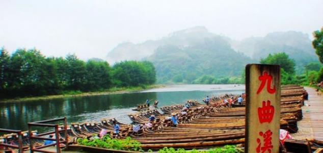 在炎炎夏日里体验寒冷的感觉,在寒风中的感受