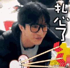 儿童一步一步教你学化妆,小孩一步一步教你学化妆