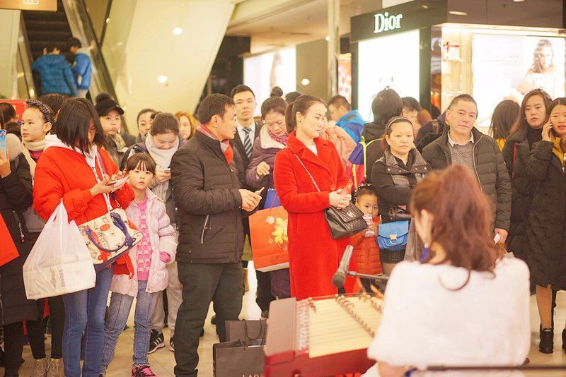 重庆卖场开年福袋大战,世纪新都周六发售拔得头筹