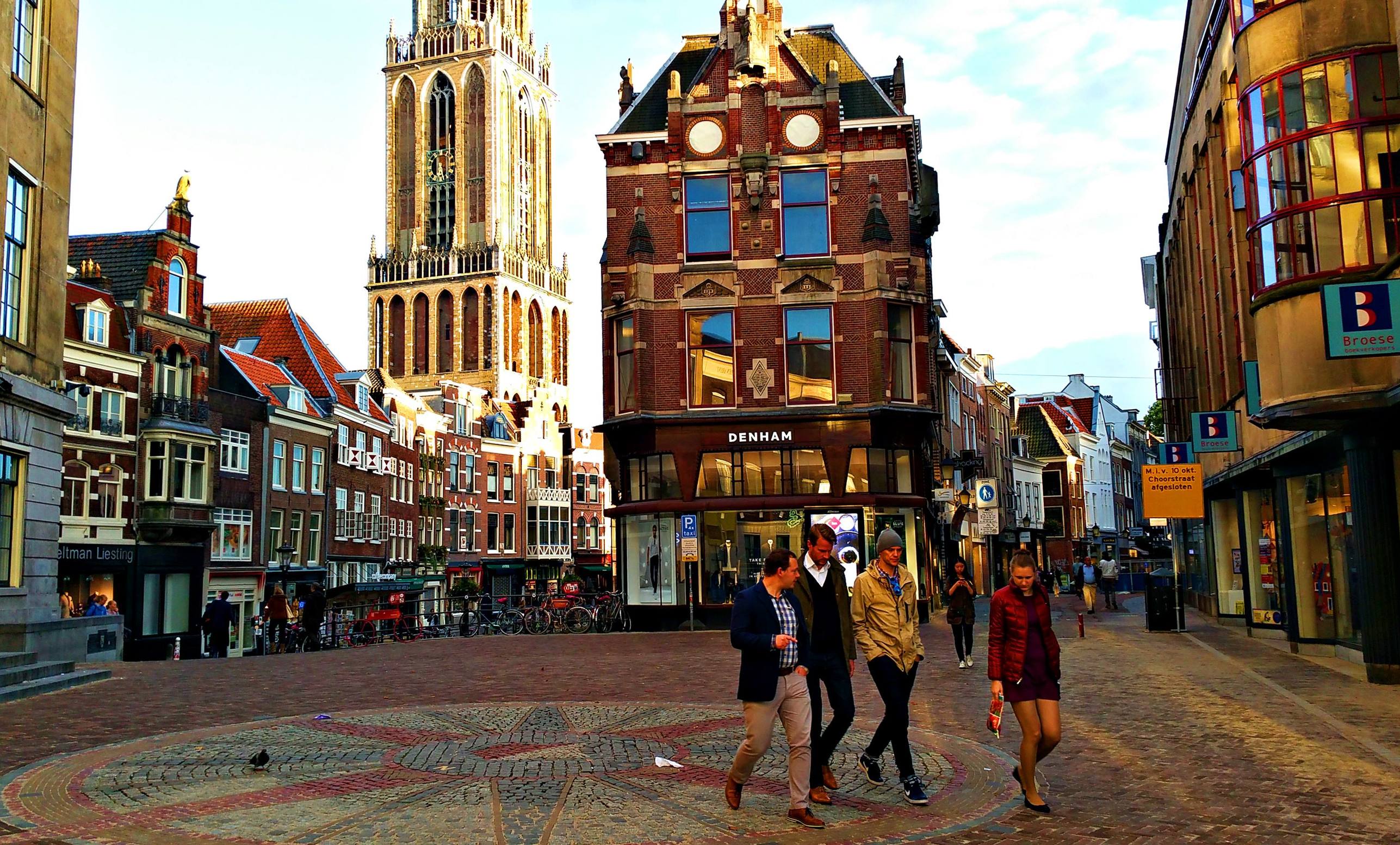 荷兰威尼斯旅游,尽情的体验异域威尼斯的水乡风情