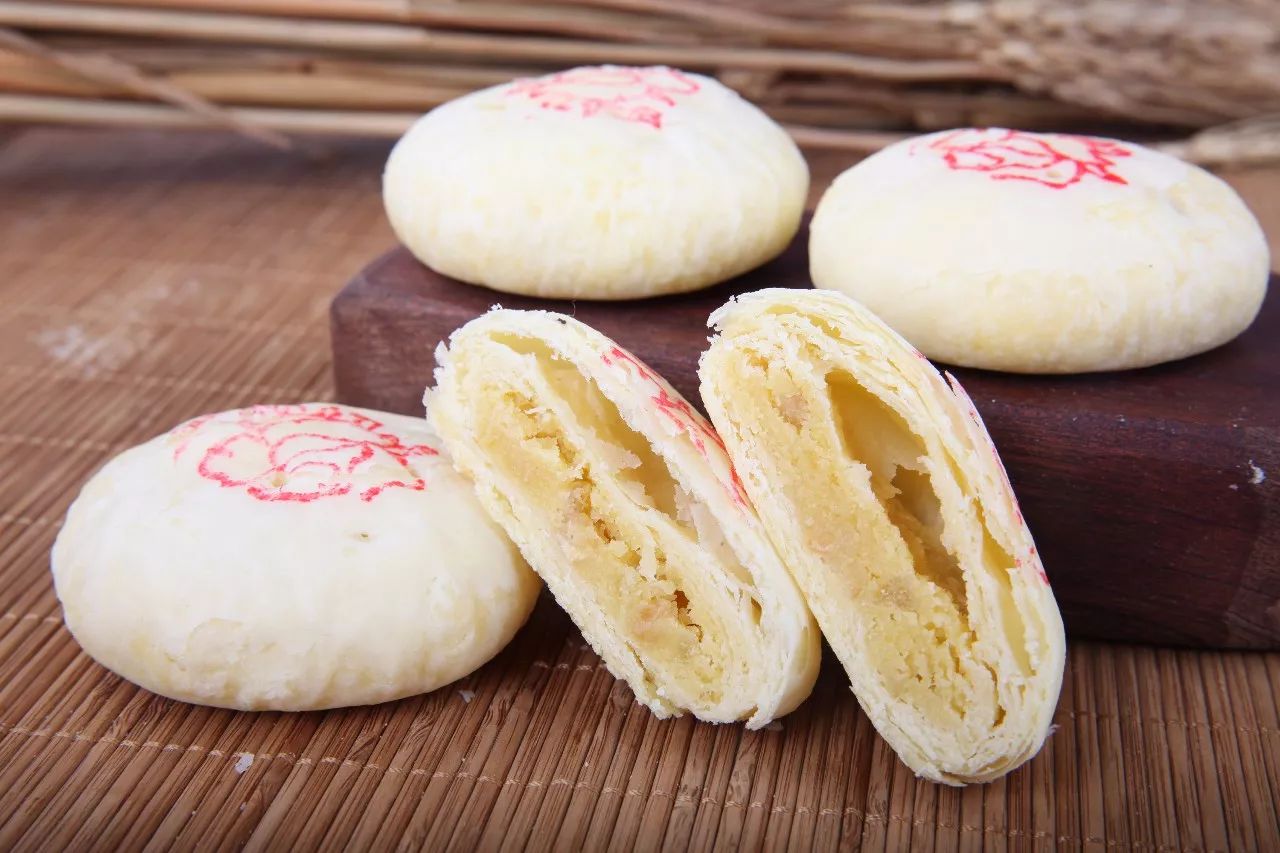 送礼就送鲜花饼,送礼送嘉华的鲜花饼