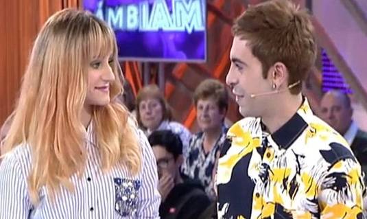 奇闻汇天天看西班牙姐弟公开恋情...并且还得到了亲生父亲的支持