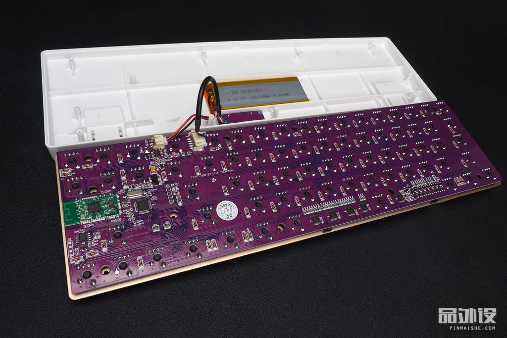 一代凯酷键盘拆解,凯酷87键盘测评