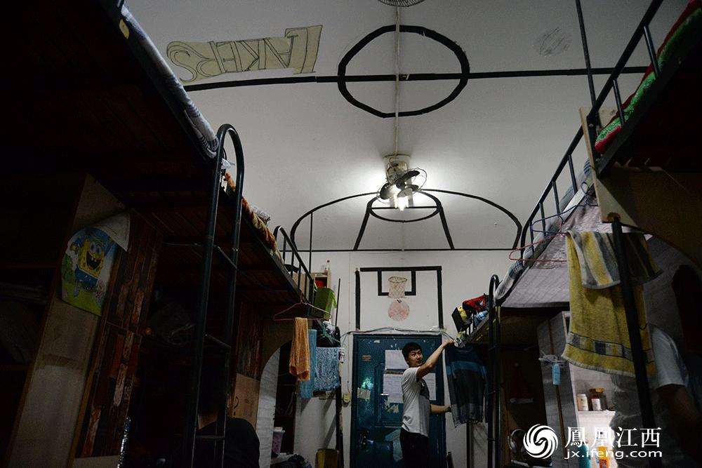 凤见第52期：差一张机票，我就能看看凌晨四点的洛杉矶