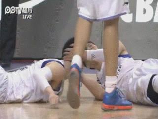 篮协处罚打架原因,篮协对打架事件判罚