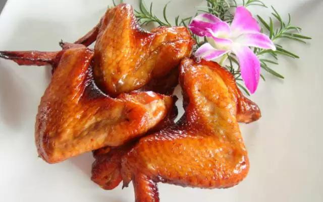 这些奇葩的菜名你听说过吗,盘点中国足球的那些奇葩乌龙