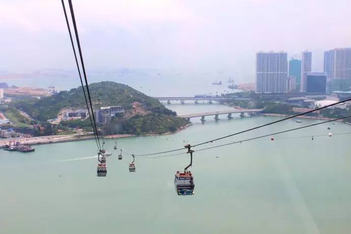 妈妈咪咪嘉年华的欢乐体验和香港郊区的生态怡然之旅